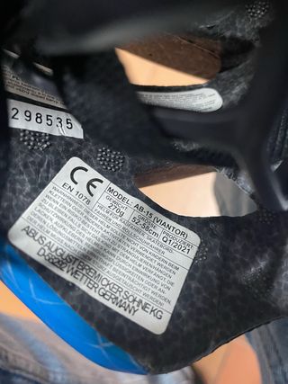 Casco de bicicleta azul ABUS VIANTOR