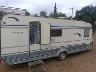 Caravana con papeles