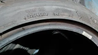 Neumático 225/45/17