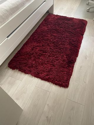 Alfombra roja de poliéster