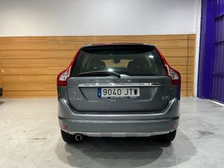 VOLVO XC60 2.0 D3 Momentum Auto