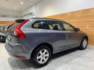 VOLVO XC60 2.0 D3 Momentum Auto