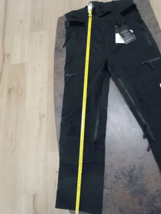 Pantalón de esquí negro NUEVO ECOON. TALLA XS.
