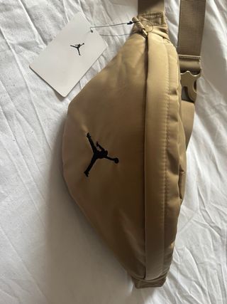 Riñonera Jordan Beige/Dorado ÚLTIMA OFERTA!!