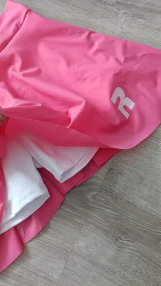 Conjunto pádel Royal Padel chica