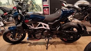 Indian FTR1200R Carbono Azul Edición Limitada