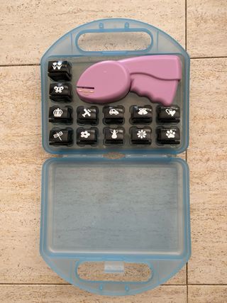 Kit de perforadoras con 12 figuras