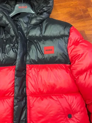 Giubbotto Hugo Bomber Nero/Rosso con gruccia