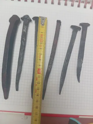 6 clavos forja antiguos metal