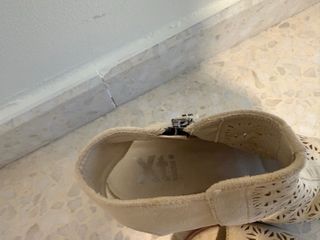 Botines tacón beige