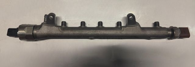 RAMPA INYECTORA VW AUDI 03L130089B