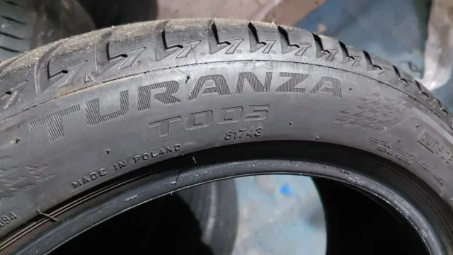 Neumático 225/45/17