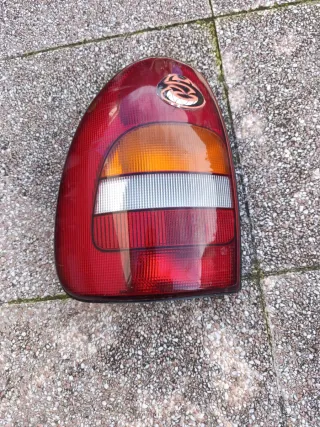 Piloto trasero Chrysler Voyager