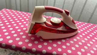 Tabla y plancha de juguete