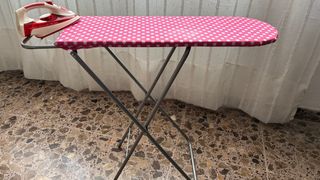 Tabla y plancha de juguete