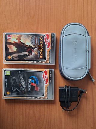 PSP 3000 con giochi e accessori