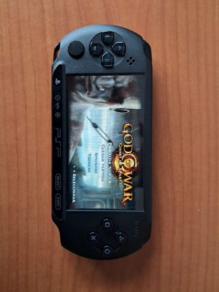 PSP 3000 con giochi e accessori