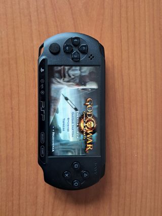 PSP 3000 con giochi e accessori