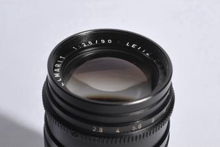 Leica M Tele-Elmarit 90mm f/2.8 Leitz Canada