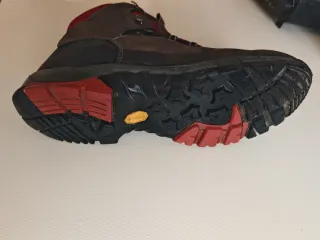 Botas Chiruca gris y Rojas