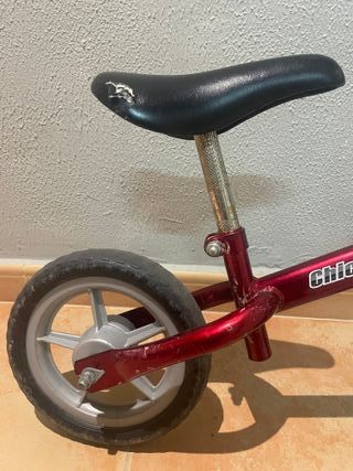 Bicicleta Chicco Red Bullet sin pedales roja
