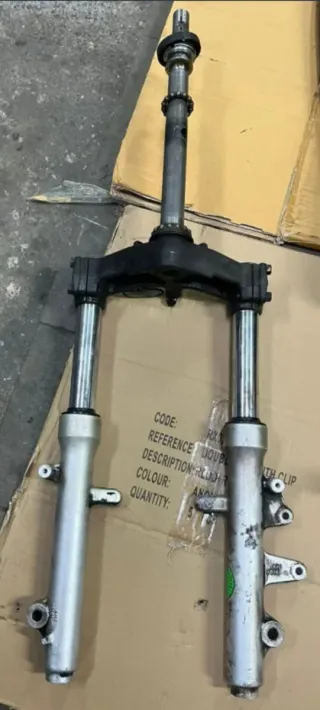 Horquilla y caballetes Suzuki Burgman 125