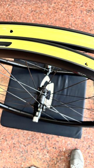 Juego Ruedas Miche Graff Gravel