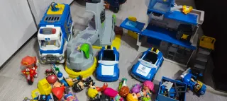 Lote Pinypon: Coche, Moto, Policía y Figuras