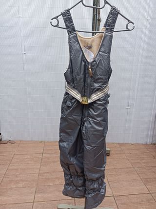 134 cm. NUEVO Mono de nieve