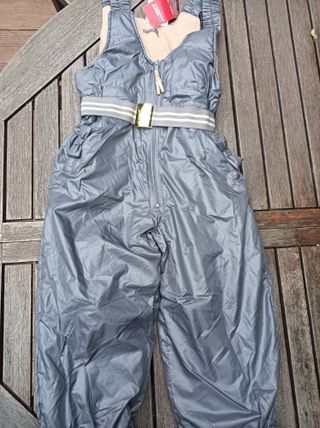 134 cm. NUEVO Mono de nieve