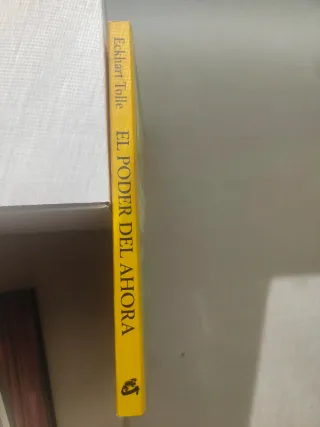 El poder del ahora: Una guía para la iluminació...