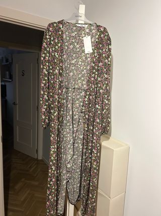Vestido largo floral Mango talla M