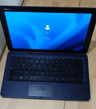 ASUS Tablet Trasformabile con tastiera ITA T300CHI