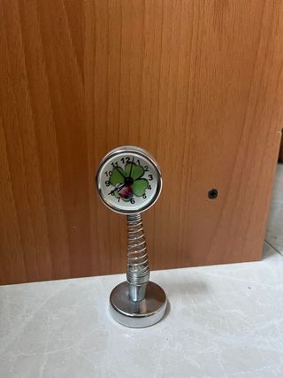 Orologio da tavolo con molla