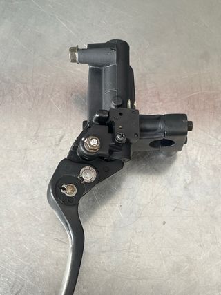 Bomba Freno derecha Kymco Kxct 125 2012