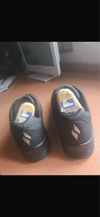Zapatillas Skechers Slip-ins Negras
