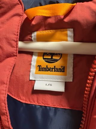 Chaqueta con capucha Timberland roja