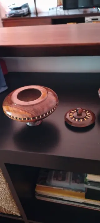 Portagioie in legno con coperchio