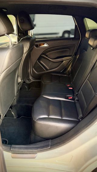 Mercedes-Benz B220 2014