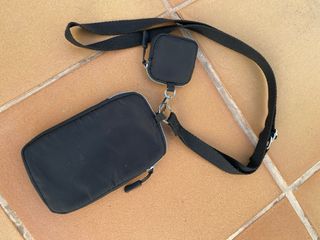 Funda móvil y ipods con correa