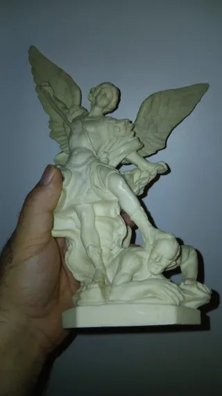 Figura San Miguel Arcángel