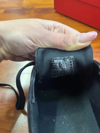 Sneakers Hugo Nere Tg 39 con scatola compresa