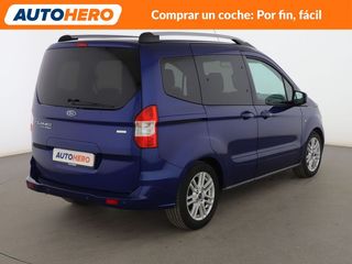 Ford Tourneo Courier 1.0 EcoBoost Titanium