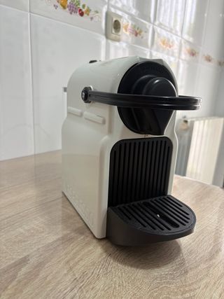 Cafetera Nespresso Blanca
