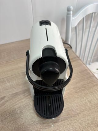 Cafetera Nespresso Blanca