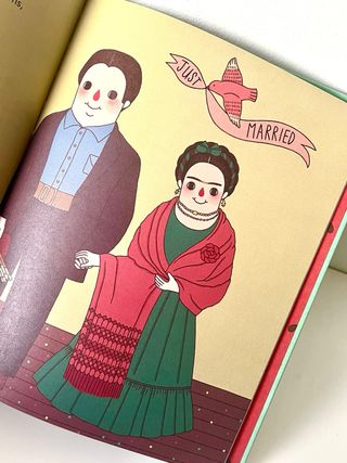 LIQUIDACIÓN: Libro ilustrado en inglés Frida Kahlo