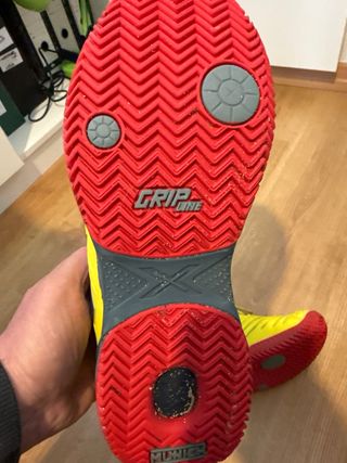 Zapatillas Padel Munich Amarillas y Rojas