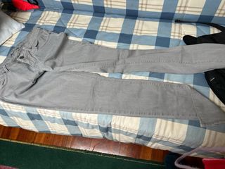 Pantalones blancos talla 36 marcas zara , hakei ..