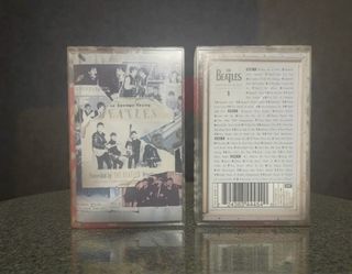 Set 2 Cassette Beatles Anthology 1