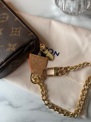 Louis Vuitton Mini Pochette M58009